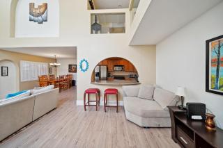 Coastal Pet Friendly Gem Near the Beach and Shopping - 1