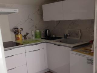 Charming town centre house with garden - 5