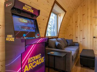 Le POD du Mont ADSTOCK spa ski motoneige VTT plein air arcade - 4