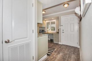 Land's End 10-402 Beach Front - Premier - 1