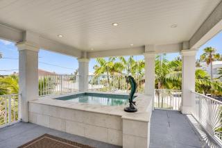 Sunset Point Beach House - St Pete Beach - 2