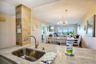 Land's End 11-305 Beach Front - Premier - 3