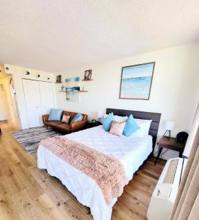 Oceanview Studio Condo w Balcony - Castaways Beach Resort - Daytona Beach - 9