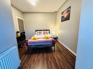 Comfort Suite in Manchester - Stalybridge - 5