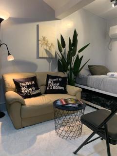 Gray Room The White Haven In Clark - 5