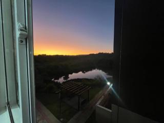 Apartamento 2 quartos, prox Outlet Campo Largo BR e Hospitais possui lava e seca - Campo Largo - 3
