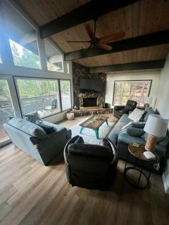 Mountain Lakehouse - Crestline - 2
