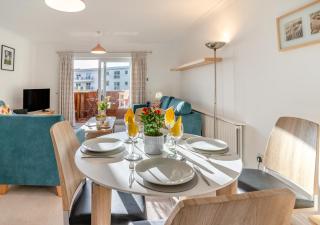 Fairhaven Apartment - Newton - 9