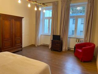 Quiet apartment close to center - 3