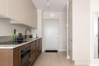Modern City Gem - 8