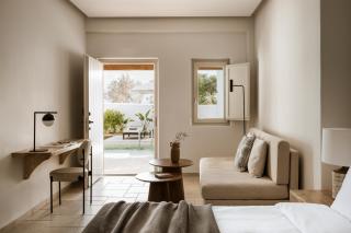 AMĀRIA Beach Resort by NOMÉE Hospitality Group - Kamari - 1