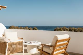 AMĀRIA Beach Resort by NOMÉE Hospitality Group - Kamari - 2