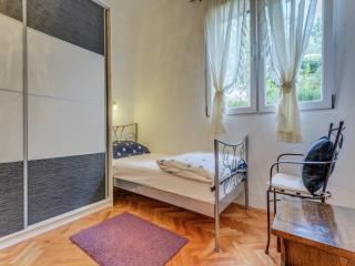 Luxurious Holiday Home in Arbanija with Jacuzzi - Trogir - 2