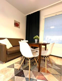 New&Comfy Studio near Airport - 4