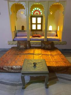 Tana Haveli - heritage stay in udaipur overlooing city palace - 9