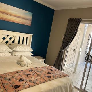 Hidden Bliss Guesthouse - East London - 1