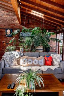 Red Brick Seaview Lof,Green Oasis,Massage - 2