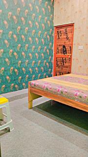 Kartik home stay - Ayodhya - 1