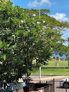 CBD Esplanade Location - Quiet & Comfortable - 6