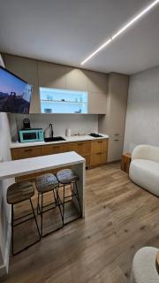 Blue Haven Studio, Rezerva acum studio cu Design Interior pe comanda, Incalzire Pardoseala, Apa filtrata, Cafea, Ceai, Parcare publica Gratuita - 8