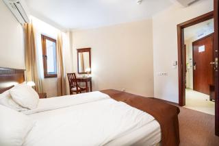 Host2U Slope-Side Home by the Gondola - Bansko - 4