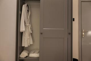 شقة خاصة بجلسة خارجية - 2