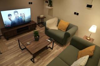 شقة خاصة بجلسة خارجية - 7