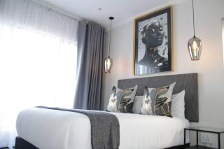 Stunning 2 bed Apartment near Monte Casino - Fourways - 3