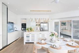 Immaculate Waterfront Residence-Masterpiece - Gold Coast - 6