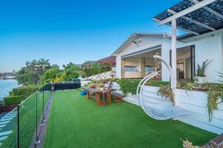 Immaculate Waterfront Residence-Masterpiece - Gold Coast - 9