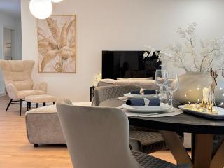 100qm City Wohnung für 6 mit Privatparkplatz - Dortmund - 0