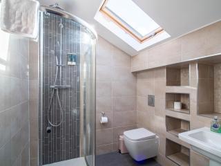 Outstanding deluxe Hideaway by Avo Apartment - Sheffield - 6