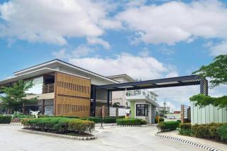 Plumera Condo Near Airport Malls & Schools with Elevator417 - 2