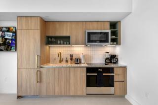 44Flr Condo w Free Parking - Miami - 8