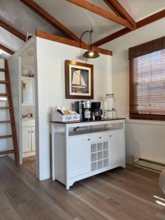 Houseboat in Providence! - 6