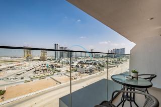 Cozy Studio in Azizi Riviera 3, Al Merkadh by Deluxe Holiday Homes - 8