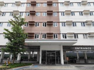 Warm & Cozy Retreat near SM City Trece Martires - Trece Martires - 8
