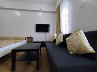 Warm & Cozy Retreat near SM City Trece Martires - Trece Martires - 5