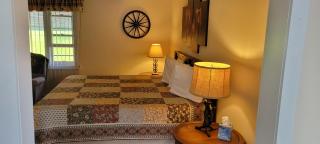 Trickling Waters Retreat - Marquette - 1