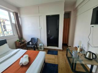 B FINE Guest House - Shillong - 3