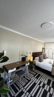 Cosy Central Apartment - By ARPA Hospitalities - 0
