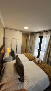 Cosy Central Apartment - By ARPA Hospitalities - Stellenbosch - 1