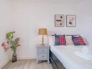 Vibrant Bright apartment Sheffield Sleeps 2 - Sheffield - 2