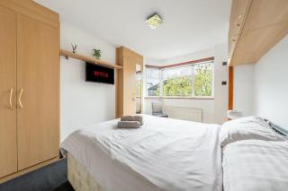 Lovely 5 Bed House in Barnet , home away from home - New Barnet - 5