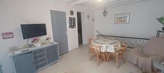 Type 2 quartier du port 2 à 4 personnes - Saint-Chamas - 4