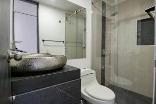 Wow! apartamento al lado de cc Oviedo y cc Sta Fe - 1