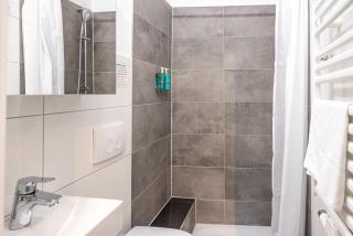 have-a-nice-Stay - Souterrain, Kino an der Natur, U-Bahn nach Hamburg 400m - Bäcker & Restaurants 500m - Lidl 800m - Zentrum 1,5km - Ahrensburg - 6