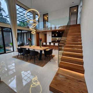 'The Thompsons JOGJA' Private Pool Villa - Ngaglik - 7