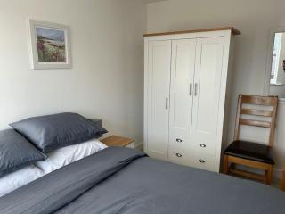 Number 26 Van Dyk Village - Chesterfield - 4