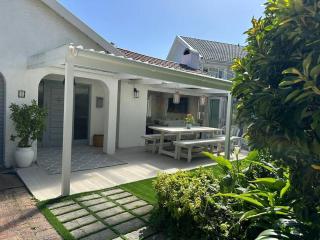 Holiday Home -On Leisure Isle near Bollard Bay - Knysna - 0